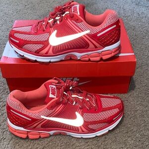 Nike Zoom Vomero 5 PRM “University Red”